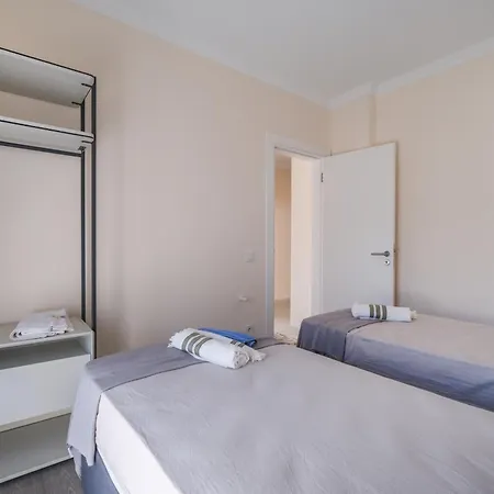 Apartman Kizilagac'da Muestakil Konumda Luex